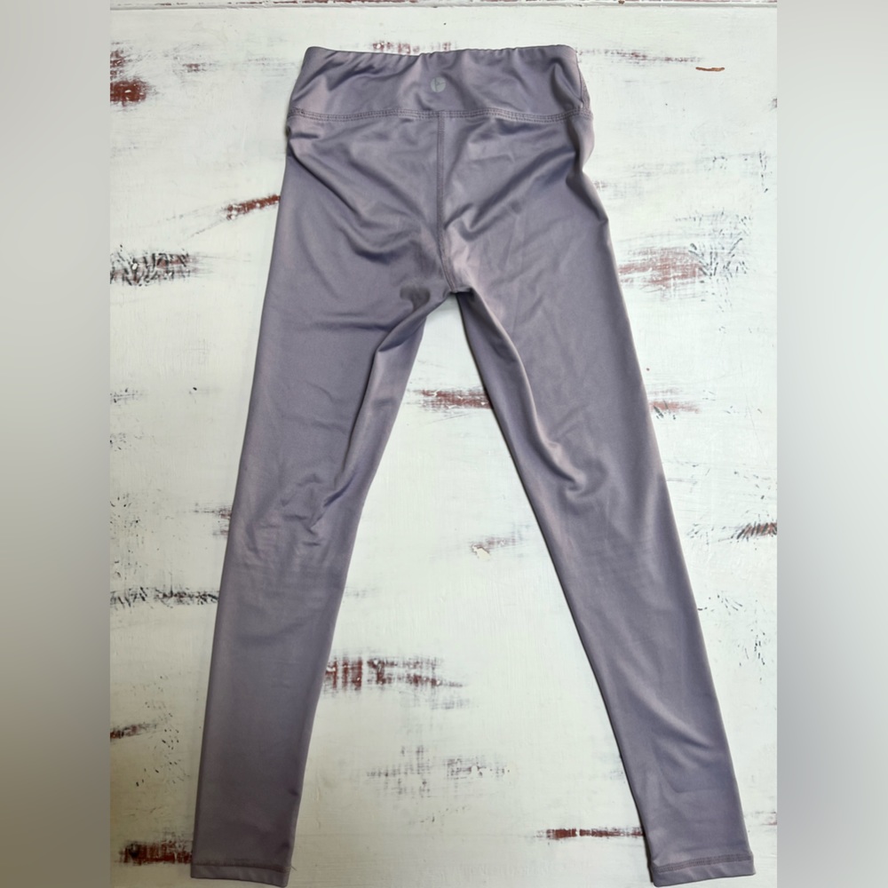 90 Degrees by Reflex girls size small (⅞) light purple athletic leggings.